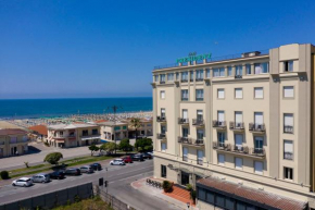 Отель Hotel President  Виареджо